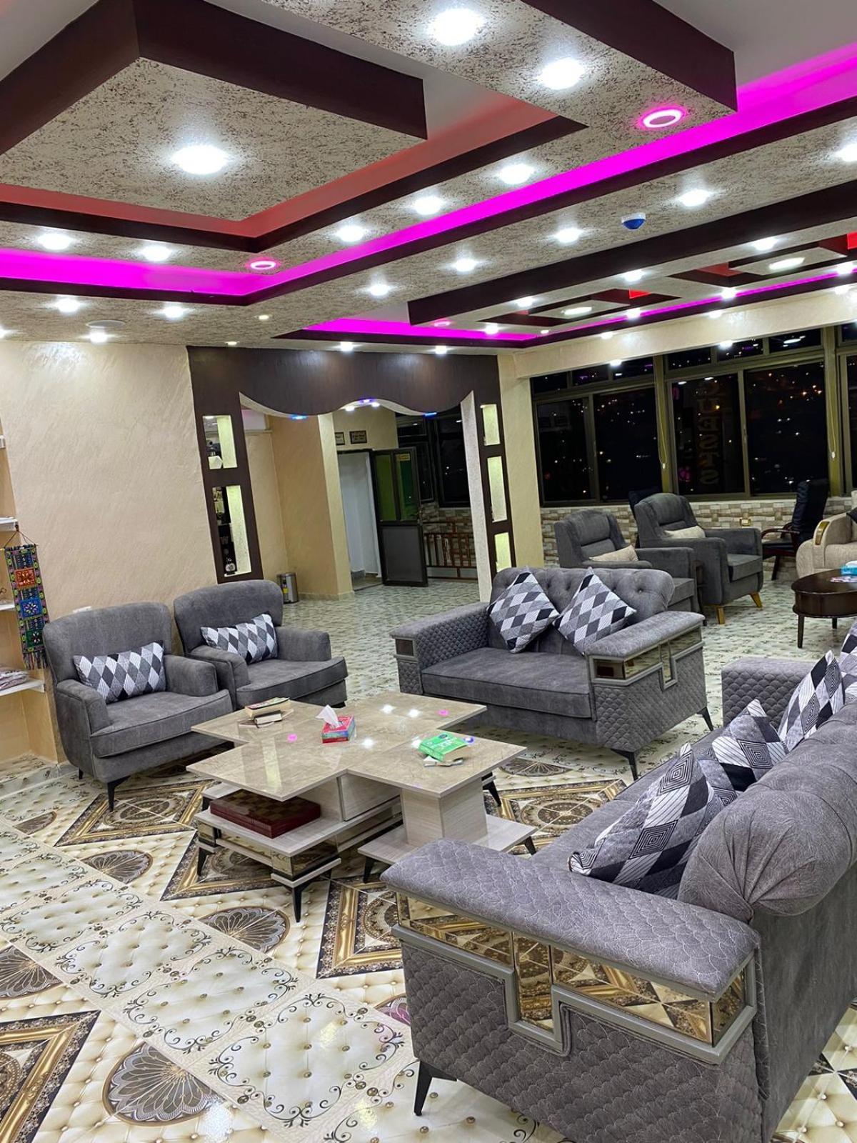 Petra Guests Hotel Wadi Musa Exterior photo